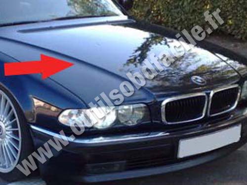 BMW Serie 7 E38 - Capot moteur