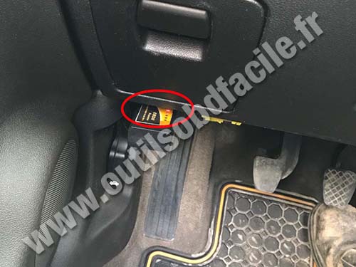 Chevrolet Cobalt - Connecteur OBD