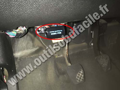 Chevrolet HHR - Connecteur OBD 2