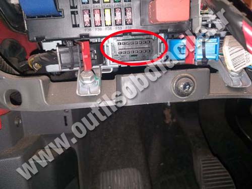 Fiat Punto - Prise OBD