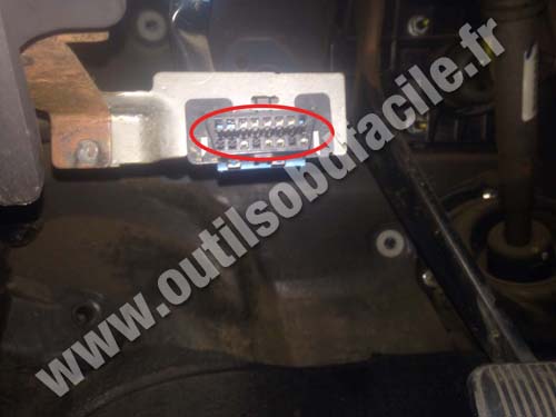 Ford Escape - Prise OBD2