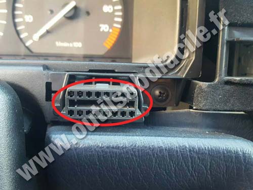 Volkswagen Passat (B4) - Prise EOBD 