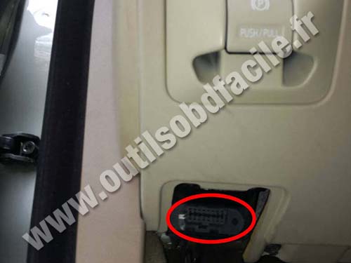 Volvo XC70 - Prise OBD II